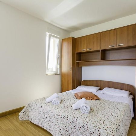 Apartments Monte Rosso Savudrija Bagian luar foto