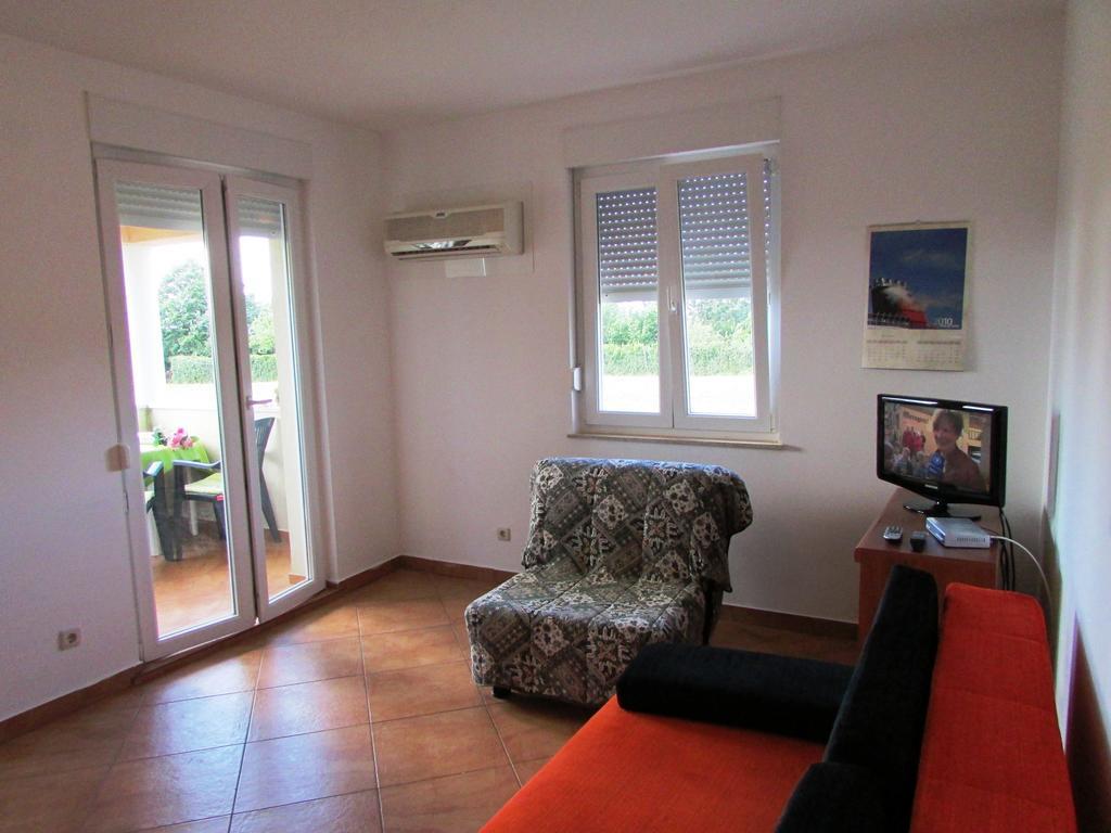 Apartments Monte Rosso Savudrija Bagian luar foto